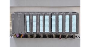 Mengapa Kompresor Industri Butuh PLC? Simak Fungsi dan Cara Kerjanya